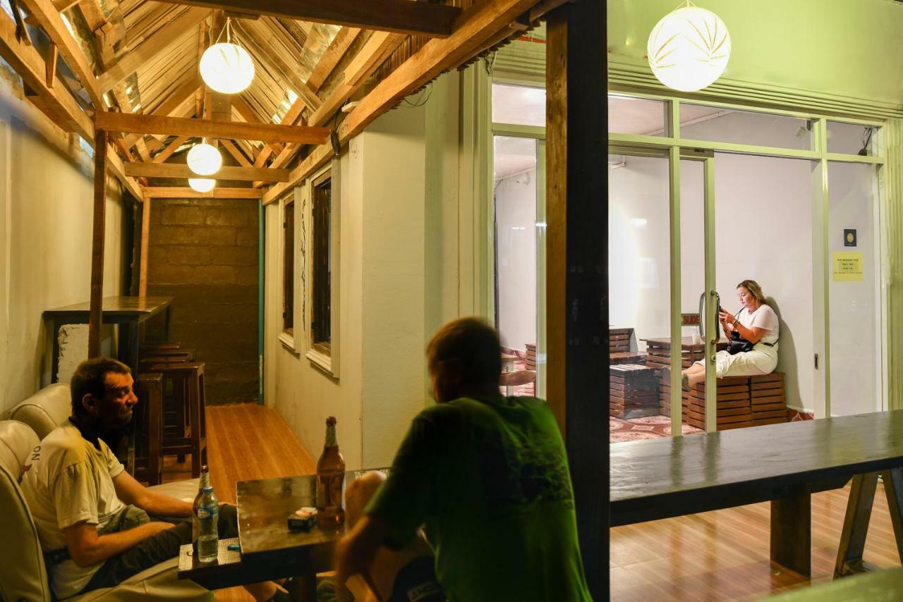 Aham Hostel (Adults Only) Luang Prabang Luaran gambar